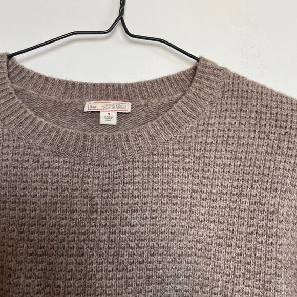 GAP Light Brown Soft Cashmere Wool Feel Sweater - Picture 2 of 4